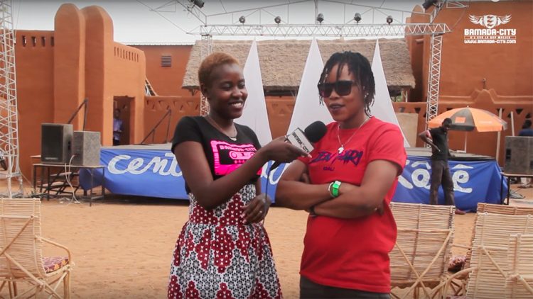 AMI YEREWOLO au Festival sur le Niger 2019 (Vidéo Interview)